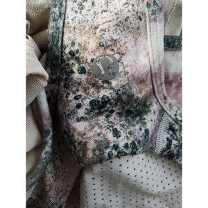 Lululemon tank top size 6